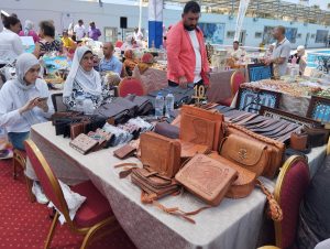 ضمن جولتها الميدانية.. المشرف العام للقومي للأشخاص ذوي الإعاقة تفتتح معرض منتجات ومشغولات ذوي الإعاقة بالإسكندرية