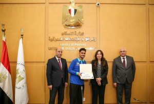 وزيرا الإسكان والعمل يكرمان أوائل طلاب مدارس مياه الشرب والصرف الصحي ومدرسة عمار للتكنولوجيا التطبيقية