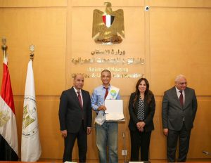 وزيرا الإسكان والعمل يكرمان أوائل طلاب مدارس مياه الشرب والصرف الصحي ومدرسة عمار للتكنولوجيا التطبيقية