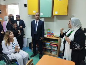 خلال جولتها بمحافظة بورسعيد.. المشرف العام على القومي للأشخاص ذوي الإعاقة تتفقد حضانة "سواسية" الدامجة للأطفال ذوي الإعاقة الذهنية