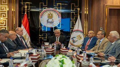 وزير الدولة للإنتاج الحربي يتابع تنفيذ التعاقدات وخطط تطوير شركات إنتاج الذخائر