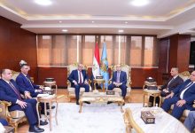 وزير العمل ومحافظ الغربية يبحثان دعم الصناعة والاستثمار وتوفير فرص العمل