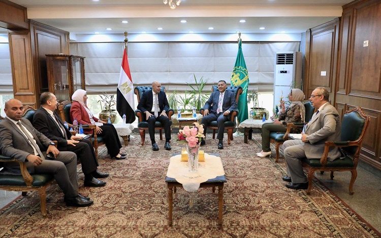 احتفالات القليوبية بعيدها القومي.. وزير التعليم ومحافظ القليوبية يستعدان لافتتاح 3 مدارس جديدة ببنها وطوخ 1 احتفالات القليوبية بعيدها القومي.. وزير التعليم ومحافظ القليوبية يستعدان لافتتاح 3 مدارس جديدة ببنها وطوخ