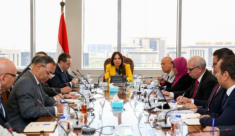 وزيرة الإسكان توجه بحزمة تكليفات لتسريع تنفيذ المشروعات وتطوير المدن الجديدة 1 وزيرة الإسكان توجه بحزمة تكليفات لتسريع تنفيذ المشروعات وتطوير المدن الجديدة