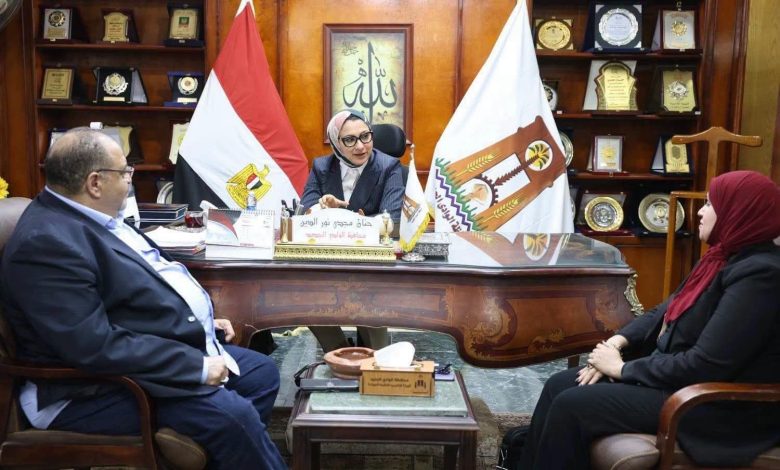 الثقافة تبحث عقد المؤتمر الإقليمي الرابع والعشرين لأدباء وسط الصعيد بالوادي الجديد 1 الثقافة تبحث عقد المؤتمر الإقليمي الرابع والعشرين لأدباء وسط الصعيد بالوادي الجديد