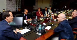 الرئيس التنفيذي لهيئة الاستثمار يلتقي سفير جورجيا بالقاهرة لبحث تعزيز الاستثمارات والتبادل التجاري بين البلدين