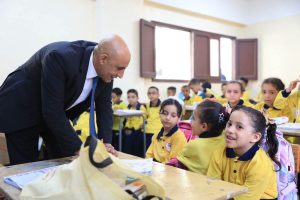 وزير التربية والتعليم ومحافظ المنيا يتفقدان عددًا من مدارس المحافظة لمتابعة انتظام العملية التعليمية
