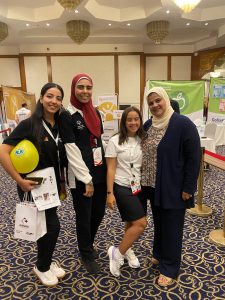 جانب من مشاركه طلاب كليه التمريض جامعه القاهرة فى الكشف الطبي للأولمبياد الخاص