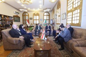 كلية الزراعة بجامعة القاهرة توقّع بروتوكول تعاون مع مؤسسة «ازرع شجرة» لدعم مبادرة «100 مليون شجرة» وتعزيز جهود الاستدامة